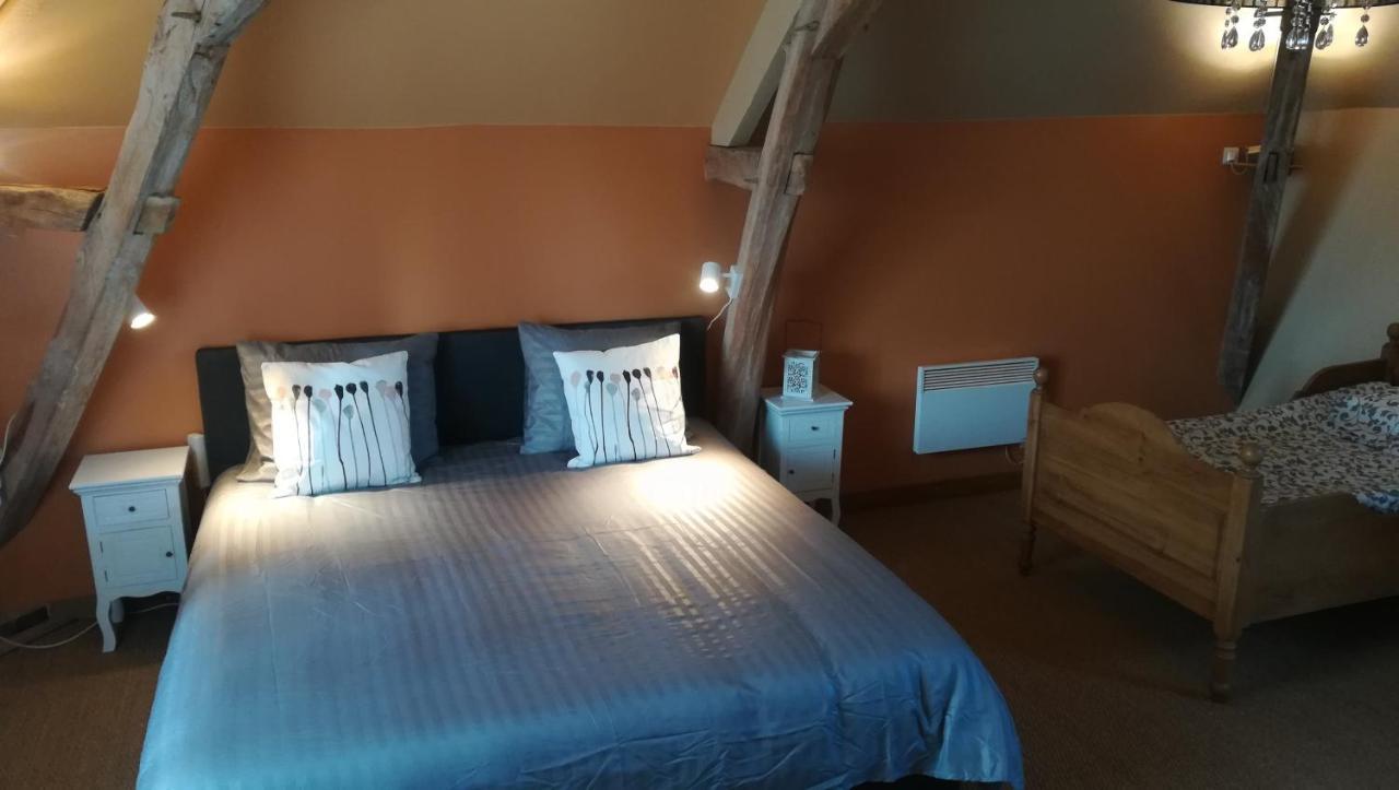 Gite Et Chambres D'Hotes Le Chene Billault Pouant ภายนอก รูปภาพ
