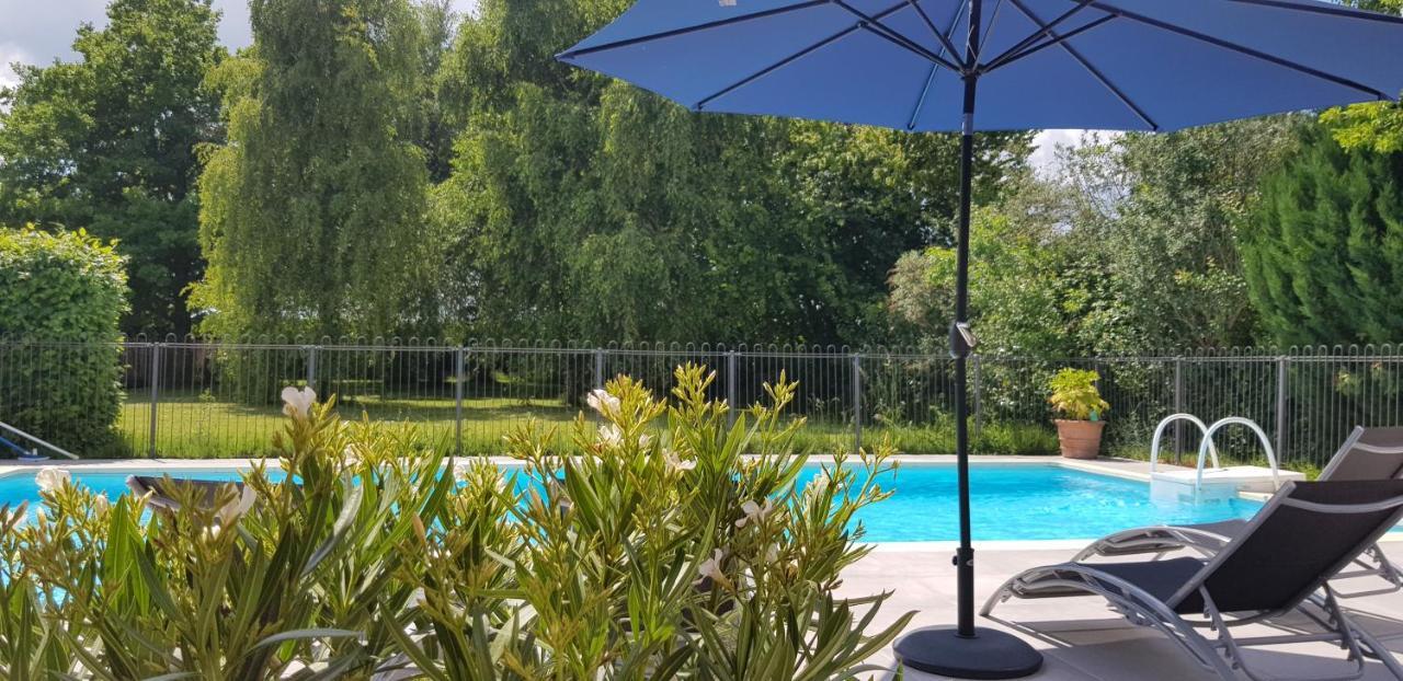 Gite Et Chambres D'Hotes Le Chene Billault Pouant ภายนอก รูปภาพ